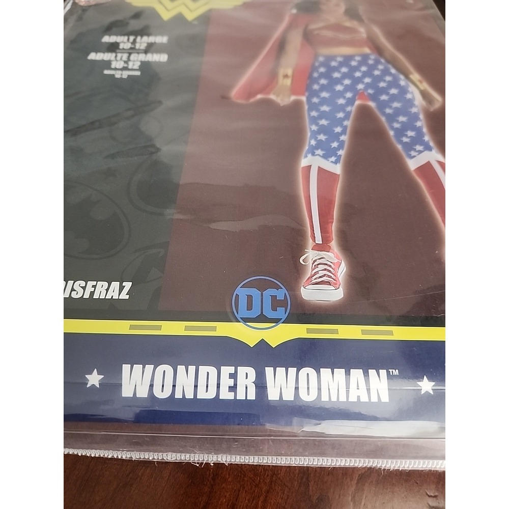 Wonder Woman Costume DC Comics Leggings Cape Gauntlets Top Halloween Adult L - Picture 7 of 12